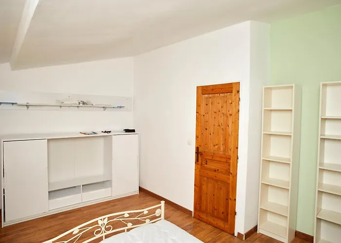 Dans Maison De Village *